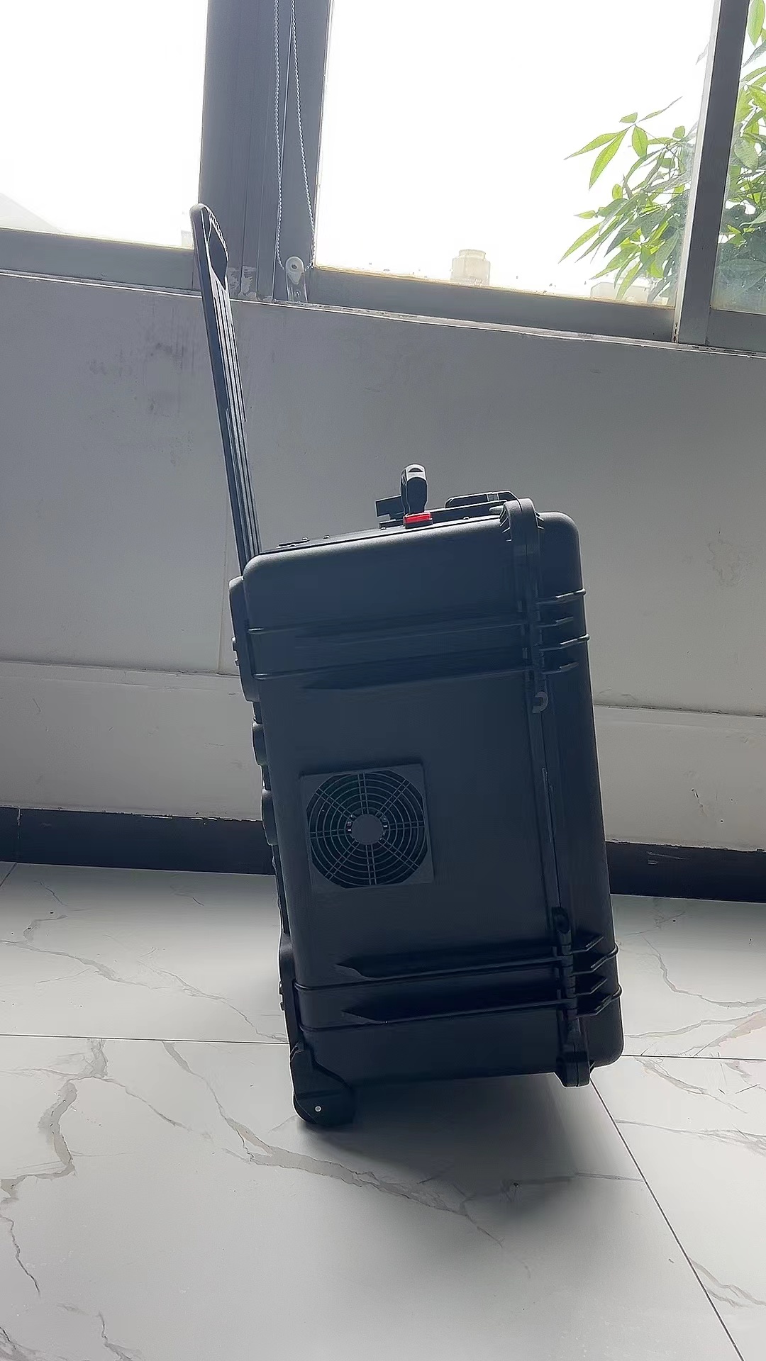 政和手拉箱型移动通信干扰器